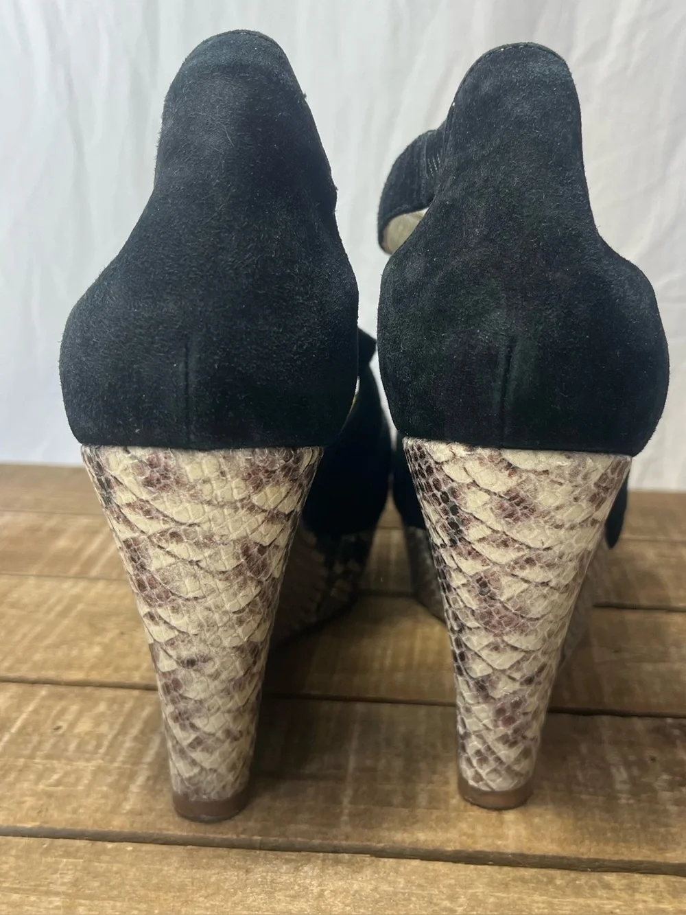 ELAINE TURNER TEGAN PLATFORM STRAPPY WEDGE SUEDE BLACK PYTHON Heel 10 mob wife